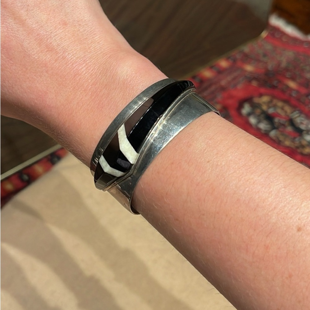 signed navajo sterling onyx cuff bracelet vintage